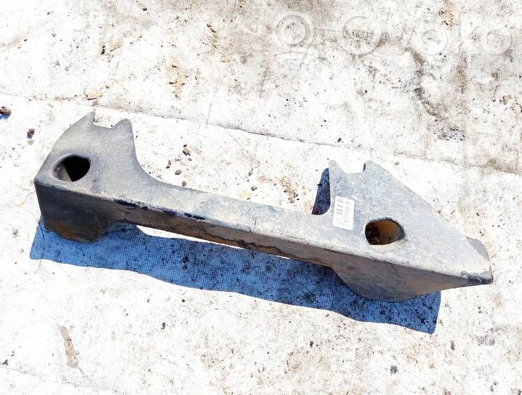 Volkswagen Golf IV Cache de protection sous moteur
