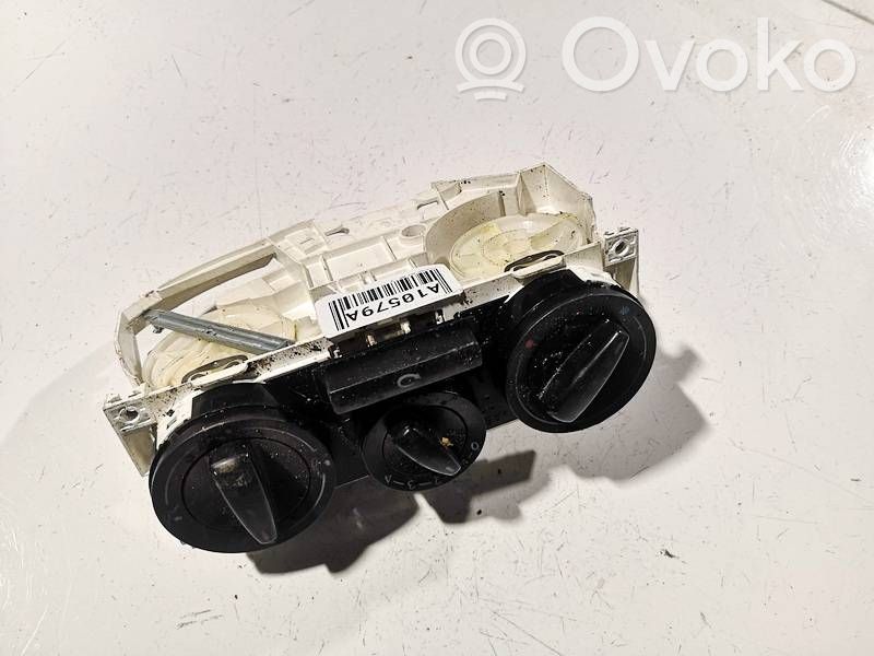 Volkswagen Golf IV Unitate control climatizare