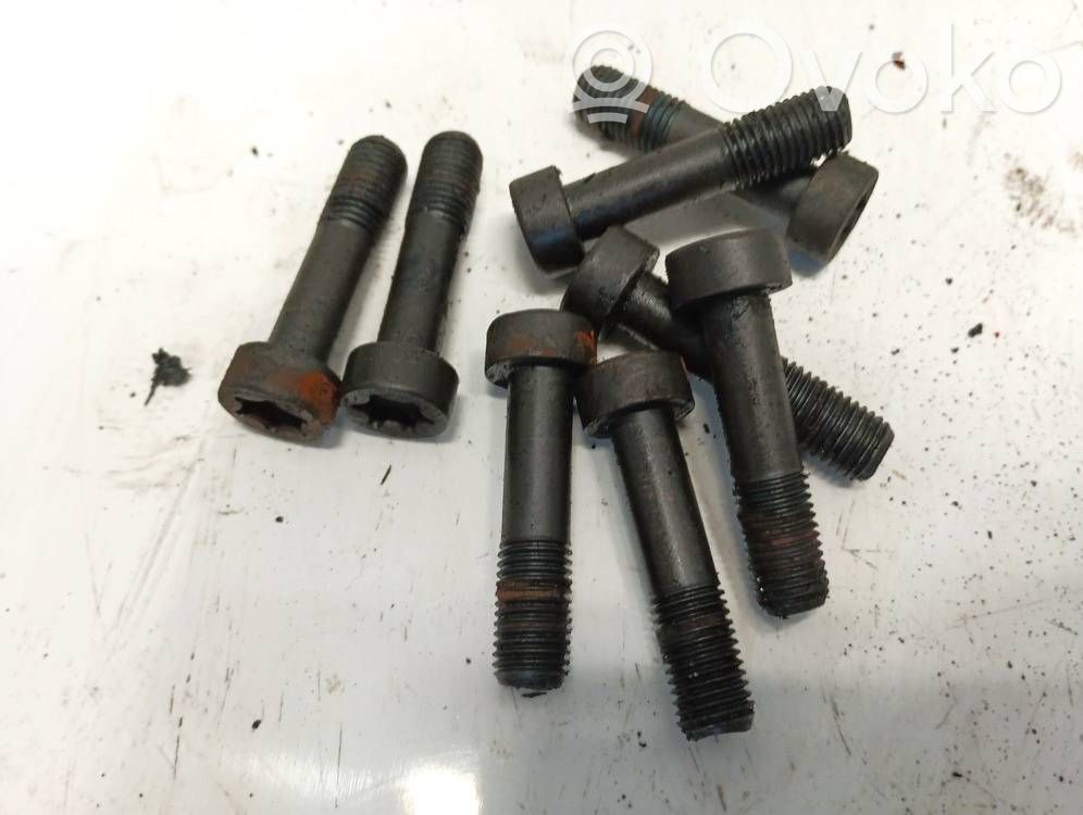 Tuercas/tornillos