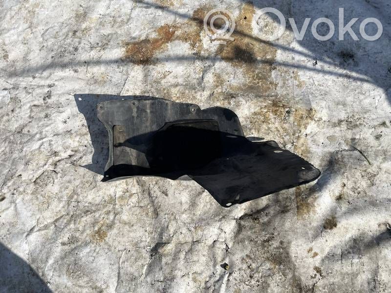 Toyota Corolla Verso E121 Rivestimento paraspruzzi passaruota anteriore 