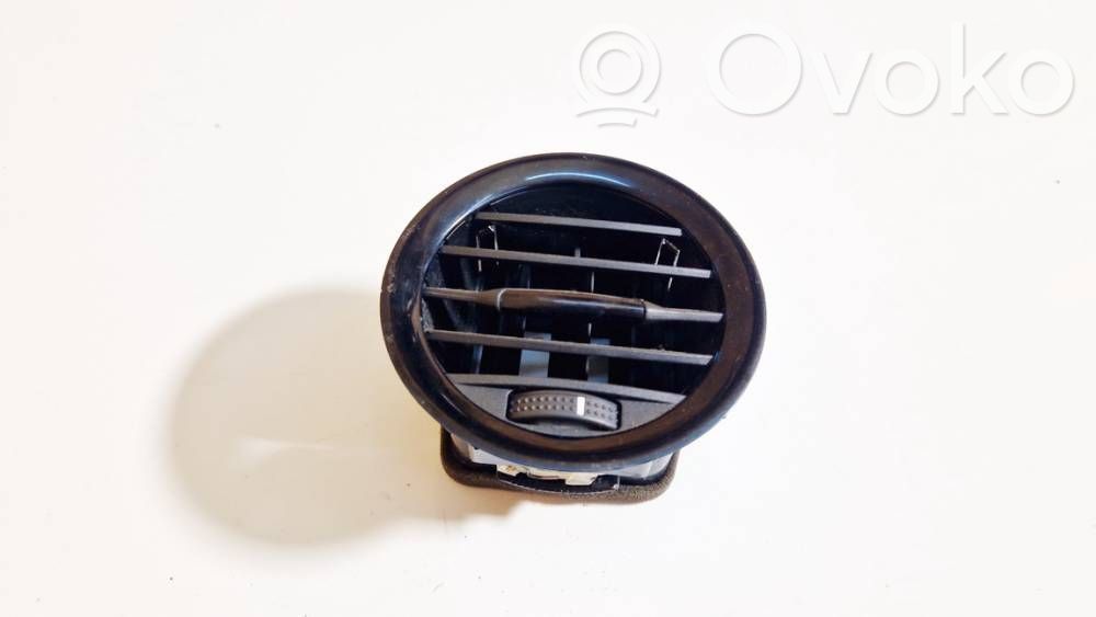 Opel Corsa D Rejilla de ventilación central del panel 