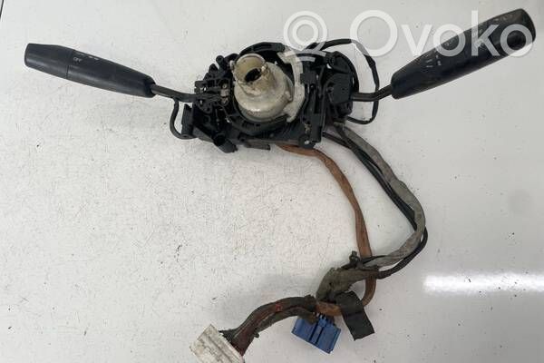 Mazda 323 Commodo, commande essuie-glace/phare 