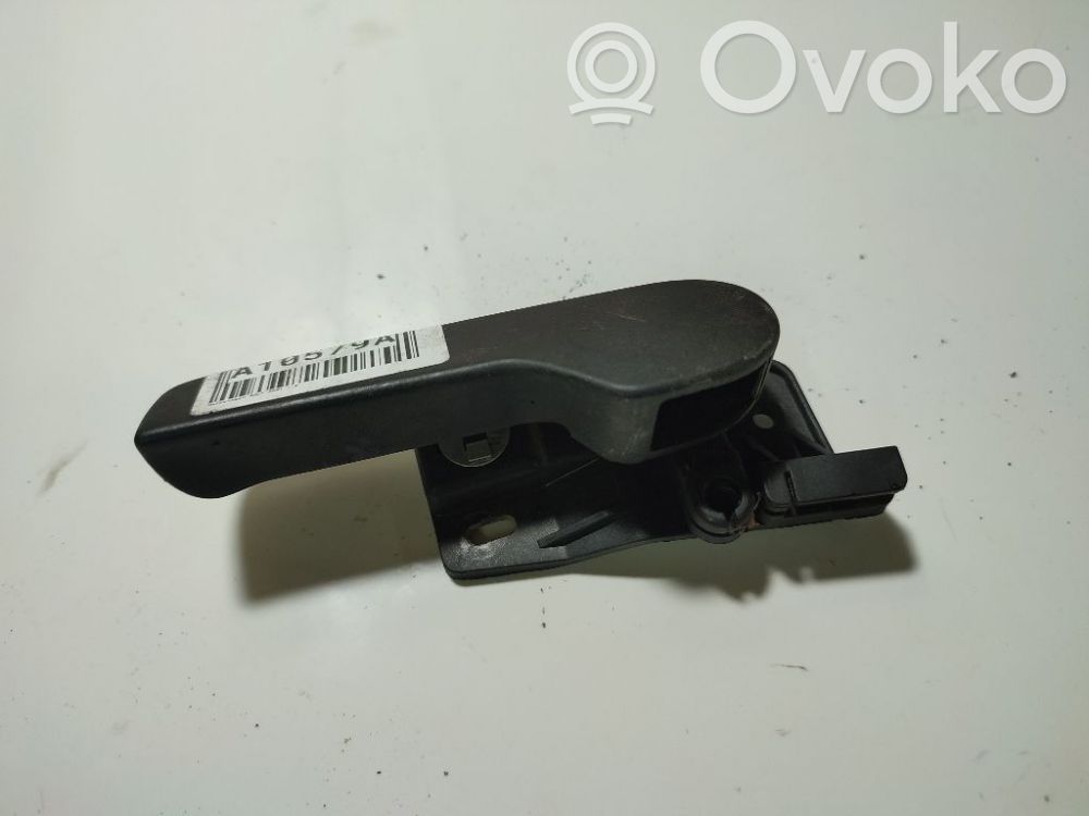 Volkswagen Golf IV Poignée, déverrouillage du capot moteur
