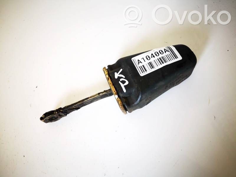 Volkswagen PASSAT B4 Etuoven pidätin 