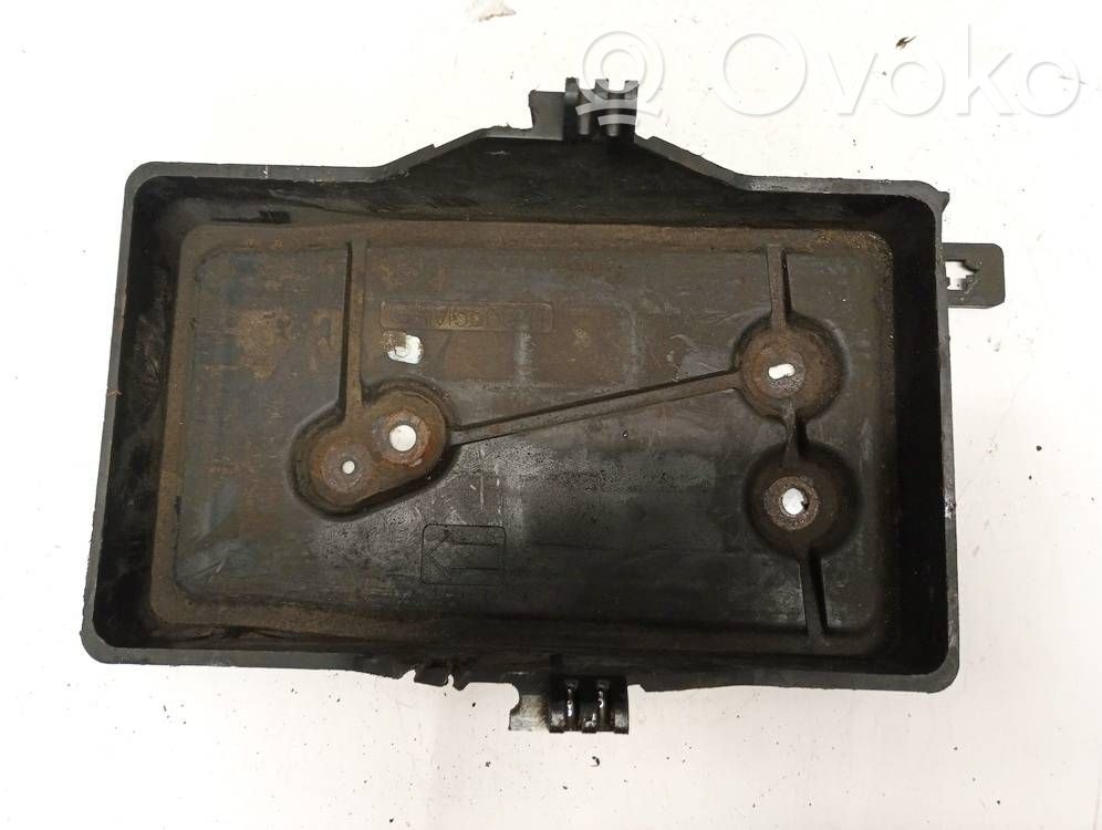 Mazda 6 Batteriehalterung 