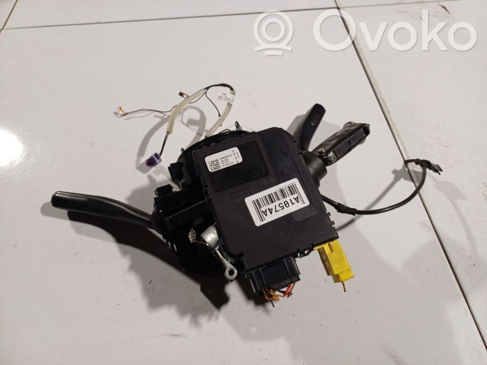 Volkswagen Jetta V Leva/interruttore dell’indicatore di direzione e tergicristallo 