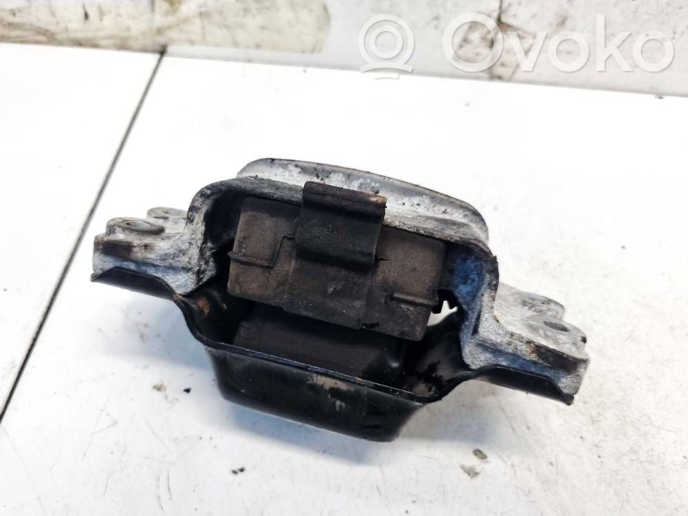 Volkswagen Golf V Supporto di montaggio del motore 