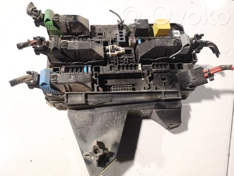 Opel Astra H Set scatola dei fusibili
