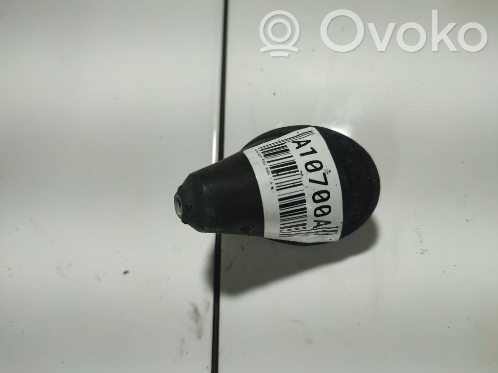 Volkswagen Polo IV 9N3 GPS-pystyantenni 