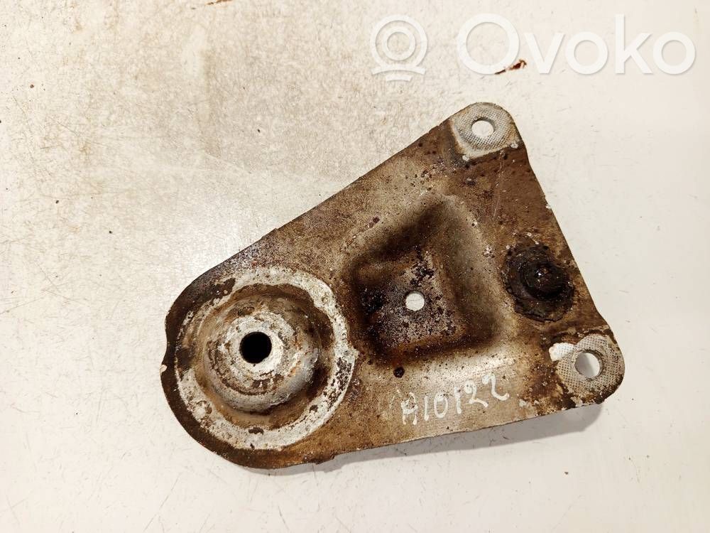 Support, suspension du moteur   8D0399541B,8D0399541B