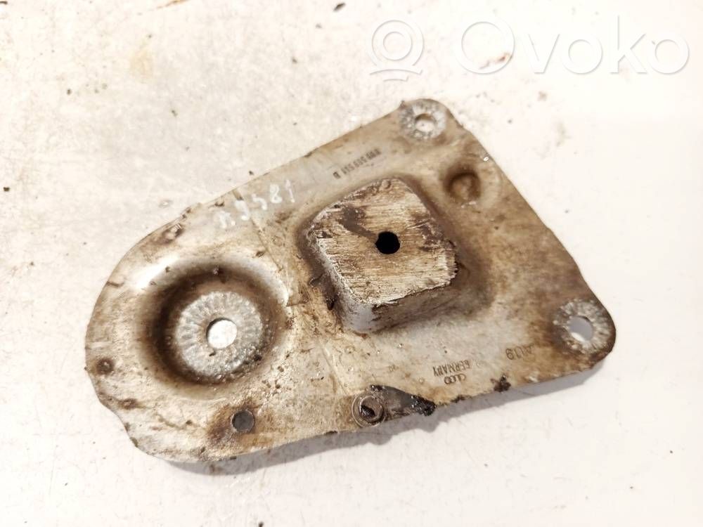 Soporte de montaje del motor (Usadas)   8D0399541B,8D0399541B
