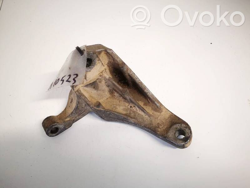 Engine mounting bracket   326B46,326B46