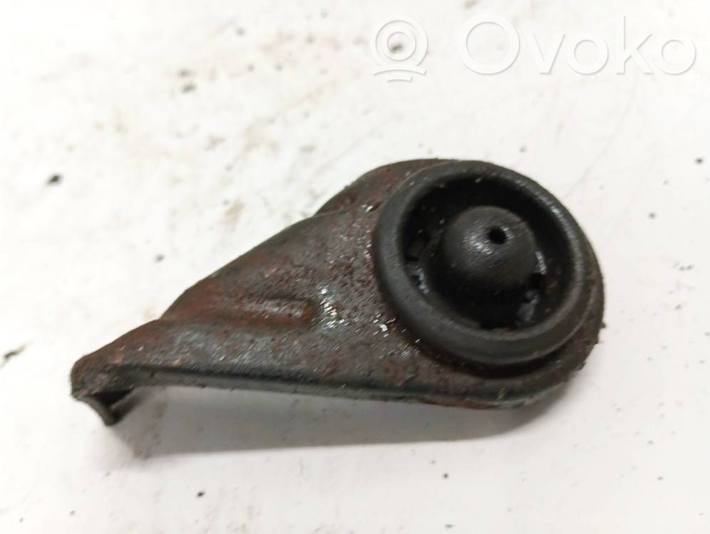 Hyundai Santa Fe Engine mounting bracket 