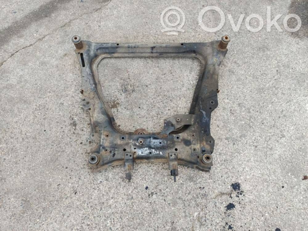 Nissan Juke I F15 Sottotelaio anteriore 