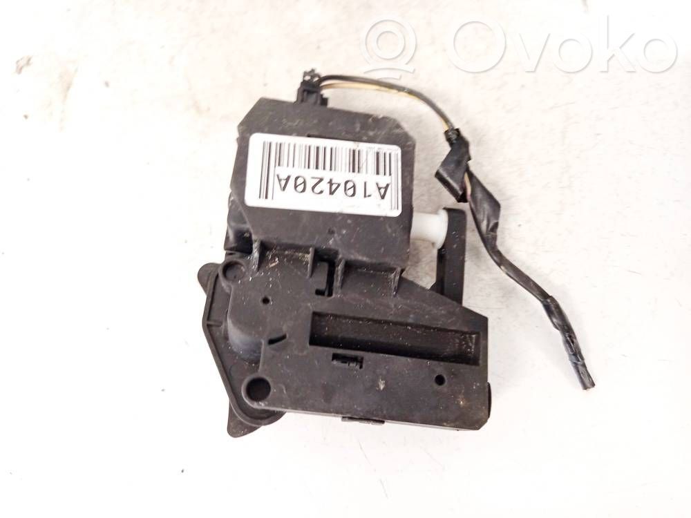 Volvo C30 Motor de bloqueo de puertas 