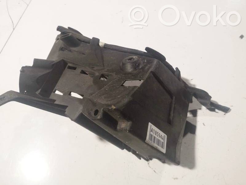 Support boîte de batterie   8200129134,8200129134