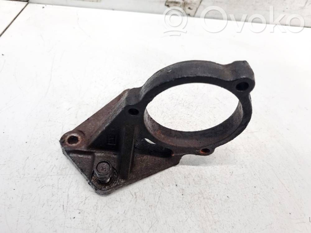 Nissan Primera Support, suspension du moteur