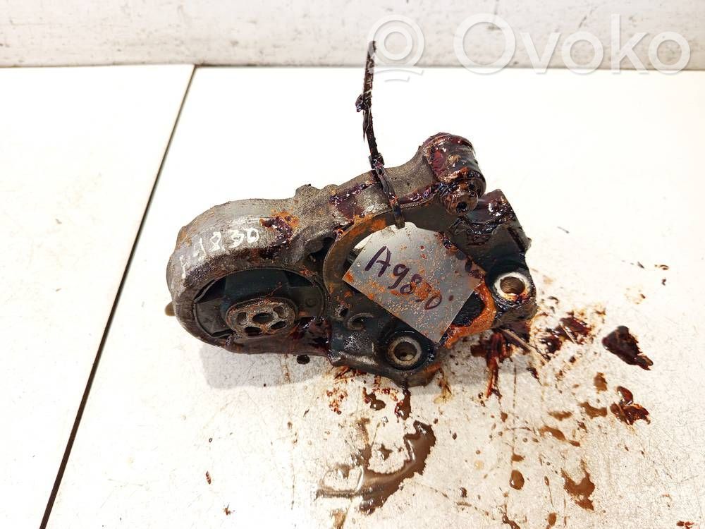 Citroen C4 I Moottorin kiinnikekorvake 