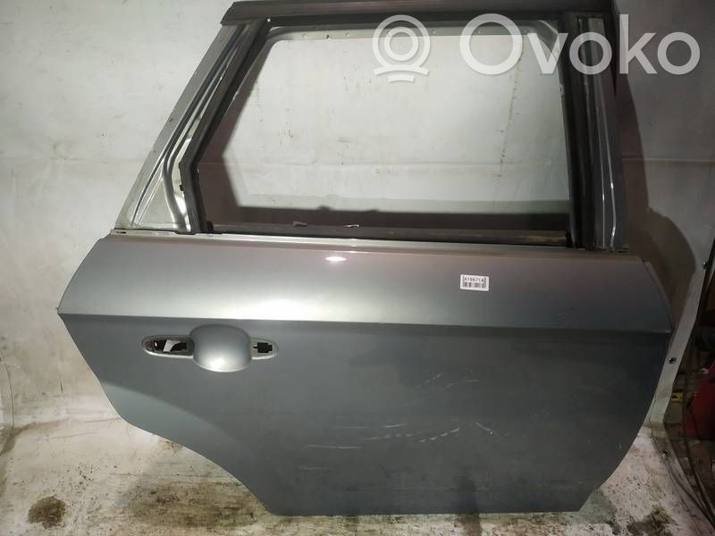 Ford Mondeo Mk III Puerta trasera 