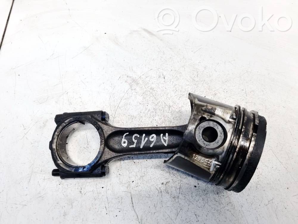Pistón con biela   0107200,0107200
