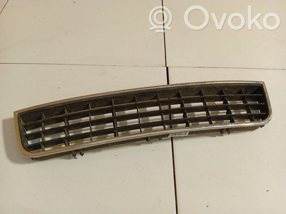 Audi A6 S6 C5 4B Mascherina inferiore del paraurti anteriore 