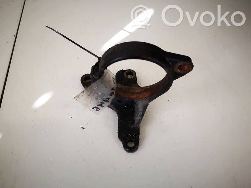 Toyota Avensis T250 Supporto di montaggio del motore (usato)