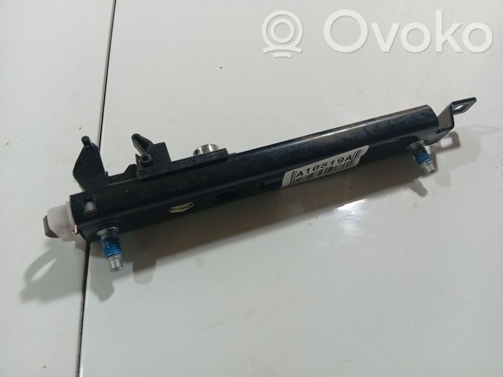 Opel Astra H Șină reglare centură de siguranță