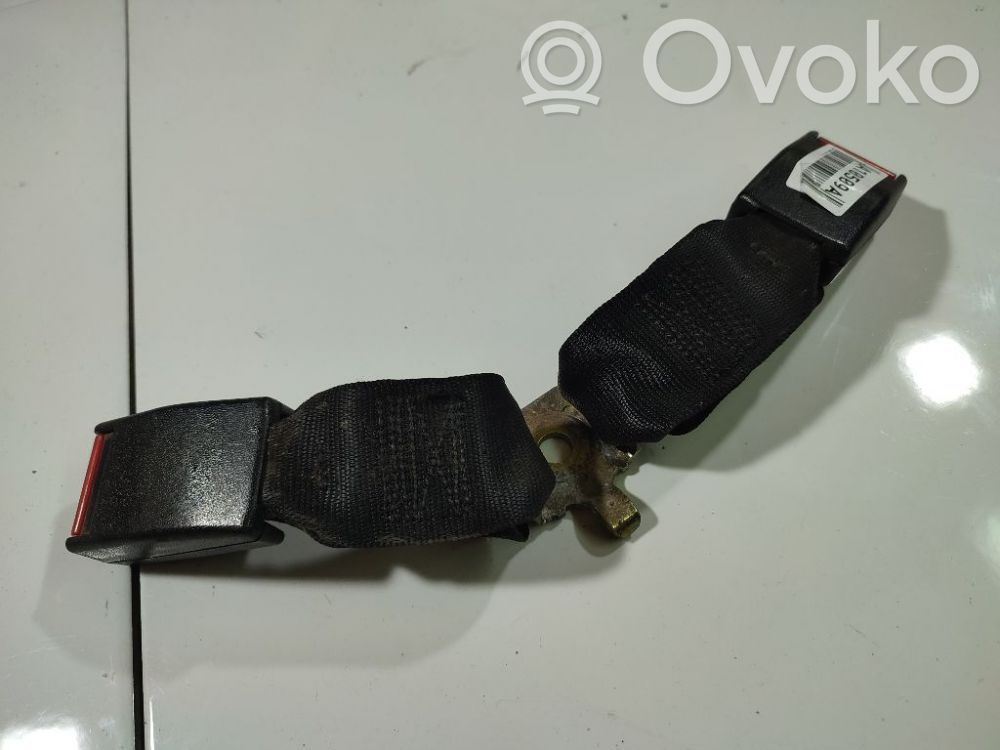 Opel Omega B1 Klamra środkowego pasa bezpieczeństwa fotela tylnego 