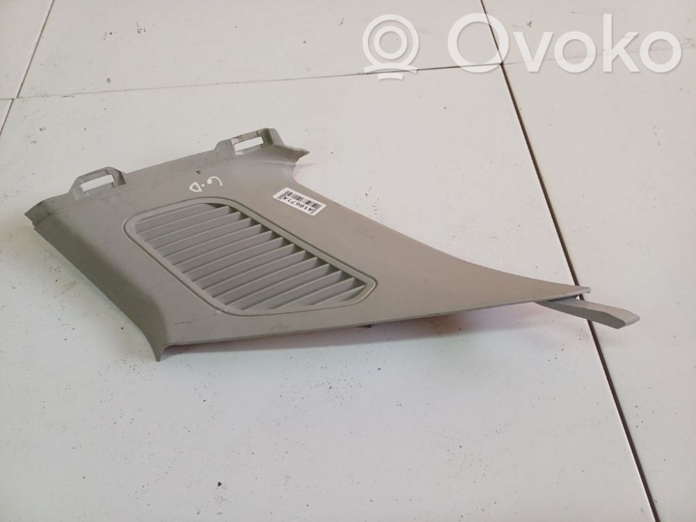 Ford Mondeo Mk III Rivestimento montante (D) (fondo) 
