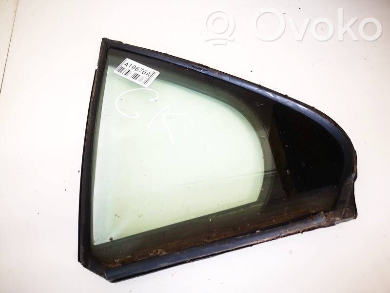 Honda Accord Vidrio lateral trasero 
