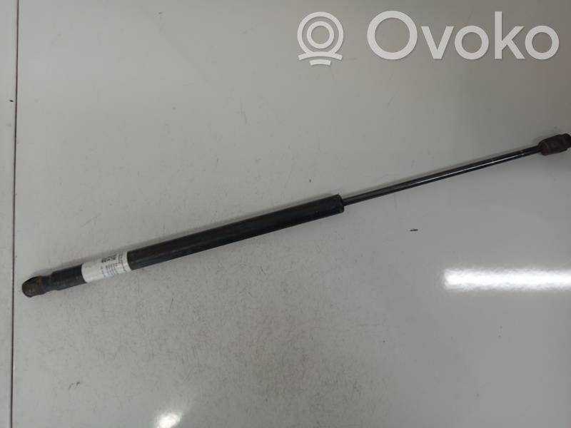 KIA Sorento Tailgate/trunk strut/damper 