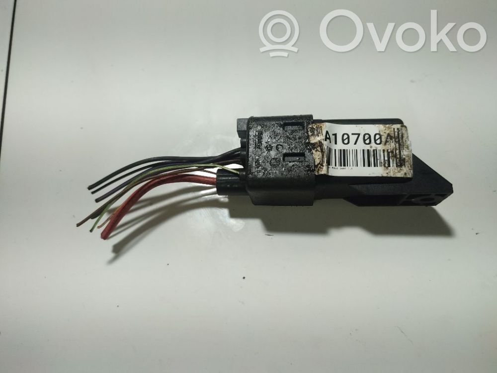 Volkswagen Polo IV 9N3 Relais de ventilateur de liquide de refroidissement 