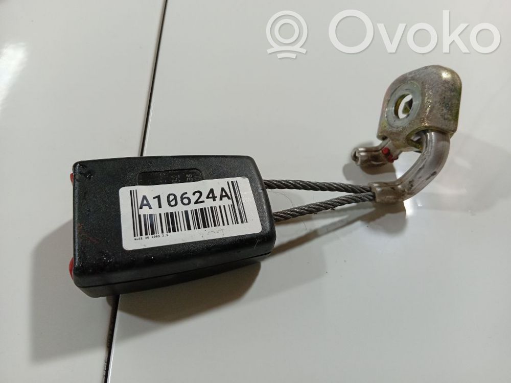 Audi A6 S6 C5 4B Klamra tylnego pasa bezpieczeństwa 