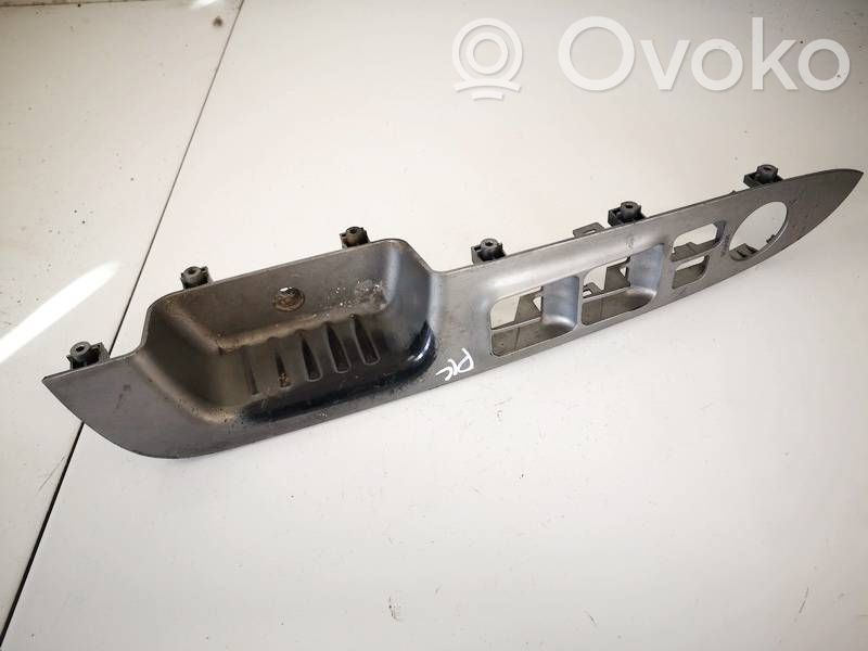 KIA Carens II Rivestimento pulsantiera finestrino della portiera anteriore