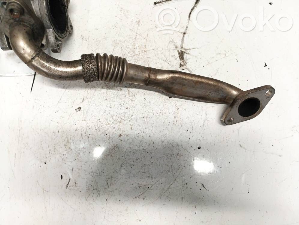Volkswagen Golf IV Tuyau de raccordement solide EGR