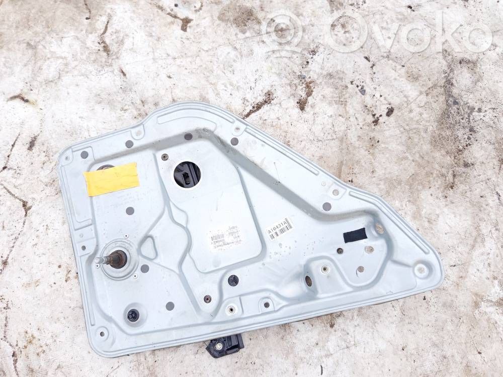Skoda Fabia Mk1 (6Y) Regulador con motor de la ventanilla de la puerta corredera