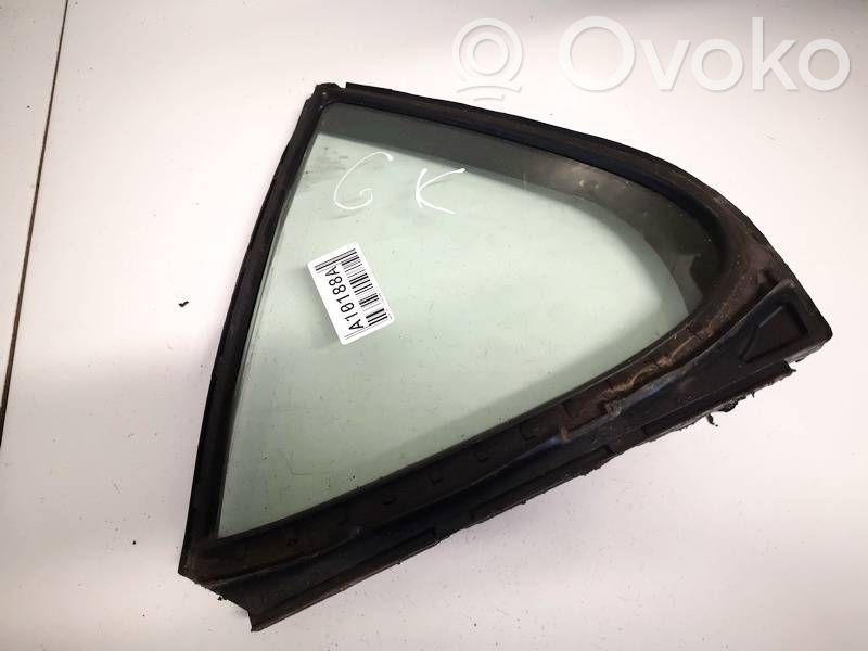 Lexus IS 220D-250-350 Ventanilla de ventilación de la puerta trasera