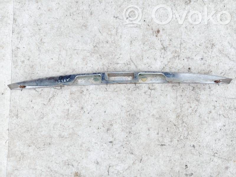 Peugeot 407 Listwa oświetlenie tylnej tablicy rejestracyjnej 