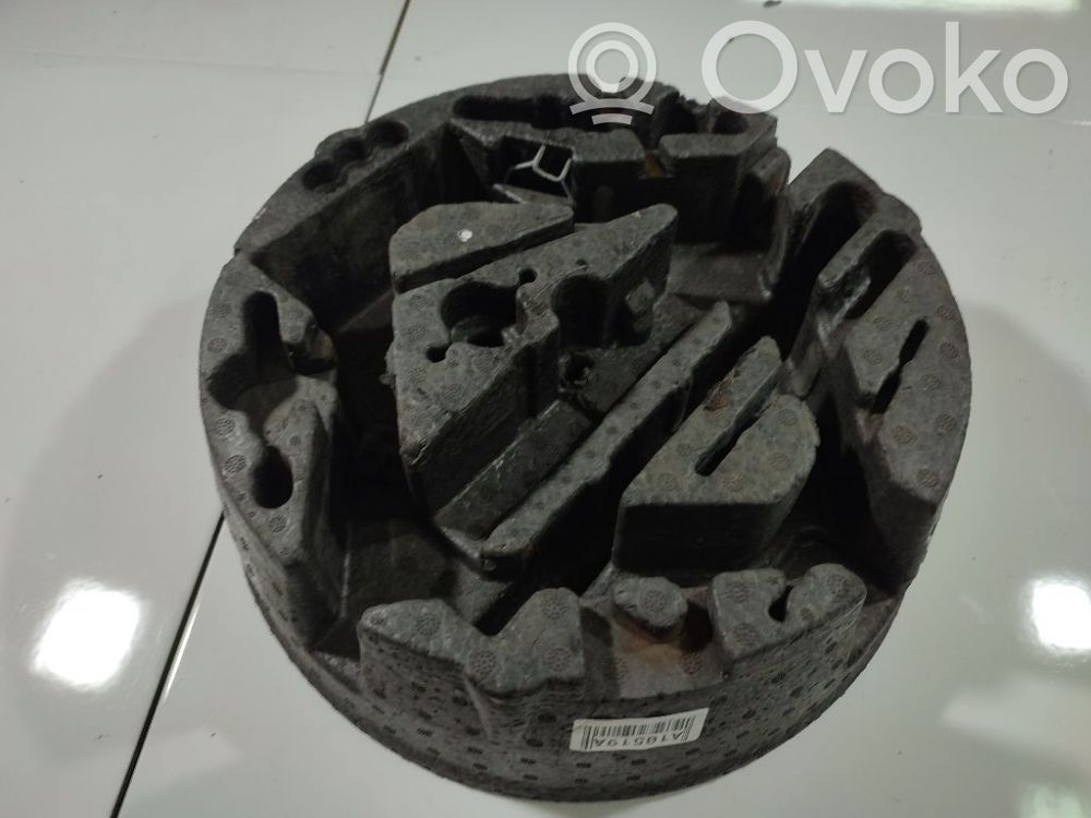 Opel Astra H Garniture de section de roue de secours