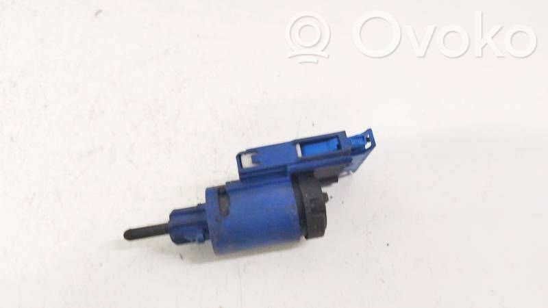 Volkswagen PASSAT B6 Interruttore del pedale del freno