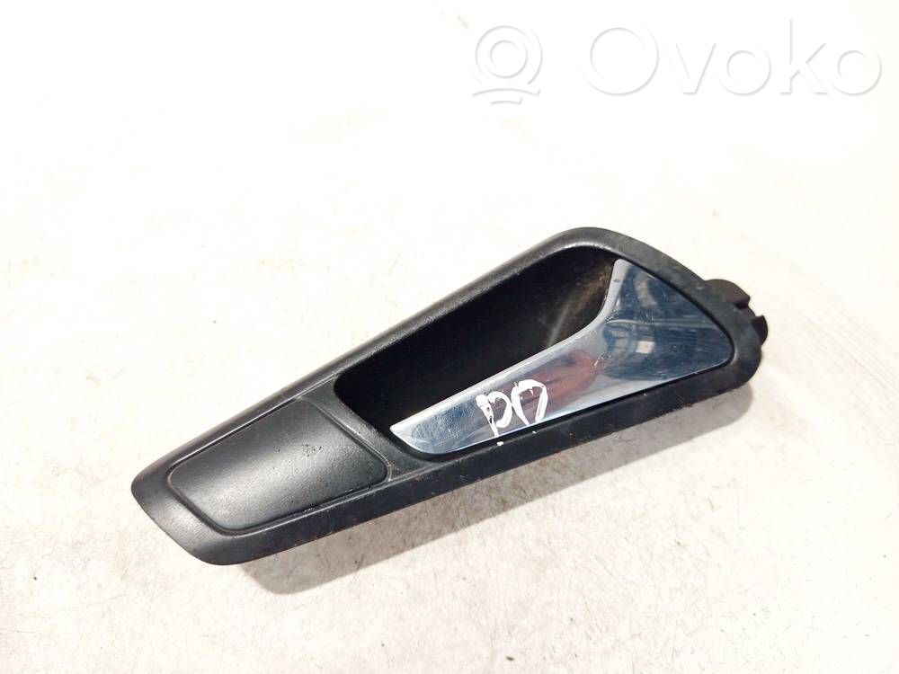Volkswagen PASSAT B6 Maniglia interna per portiera anteriore