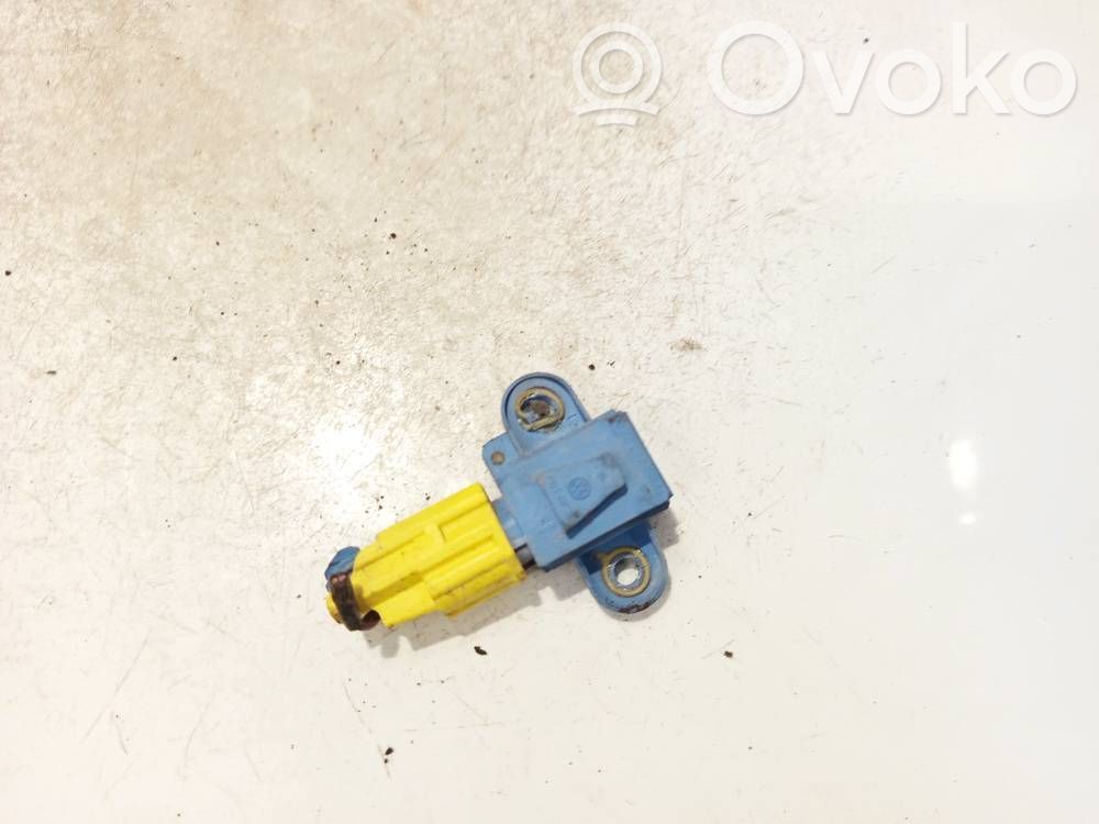 Volkswagen PASSAT B6 Czujnik uderzenia Airbag 