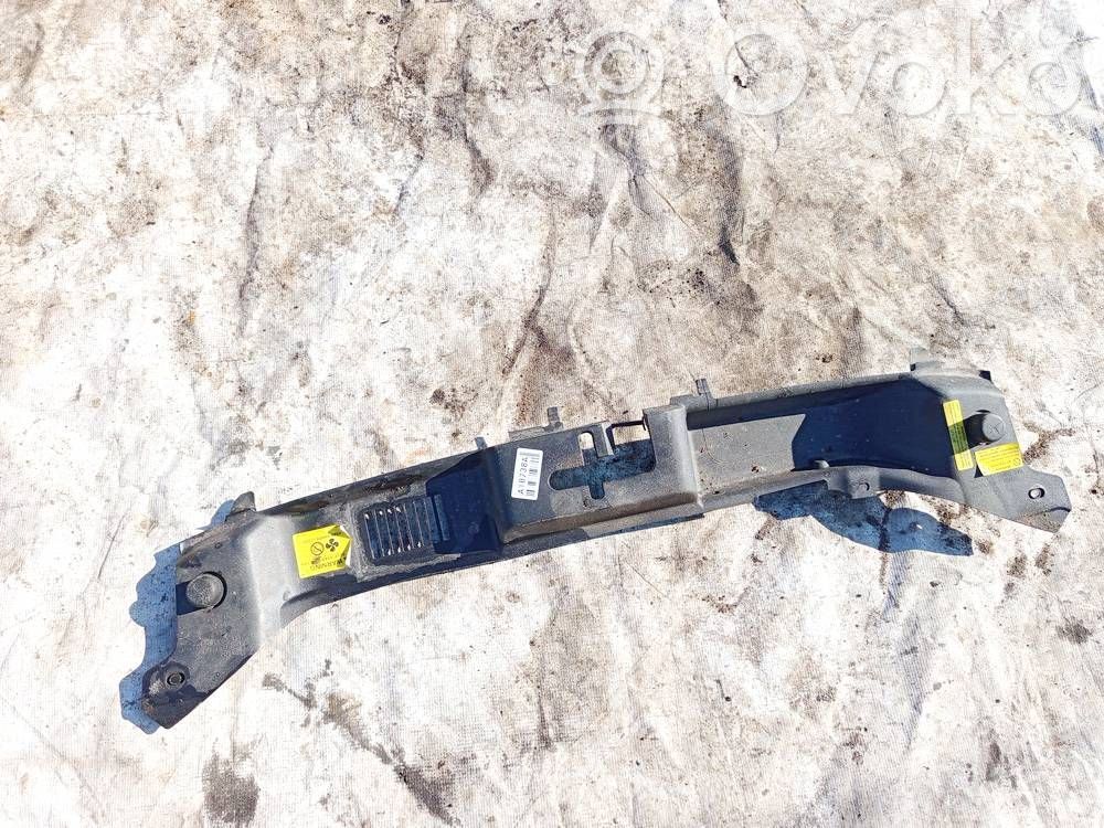 Volvo V50 Rivestimento della modanatura della chiusura del vano motore/cofano