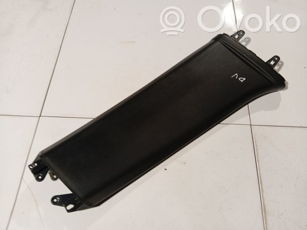 Seat Toledo III (5P) Rivestimento montante (B) (superiore)
