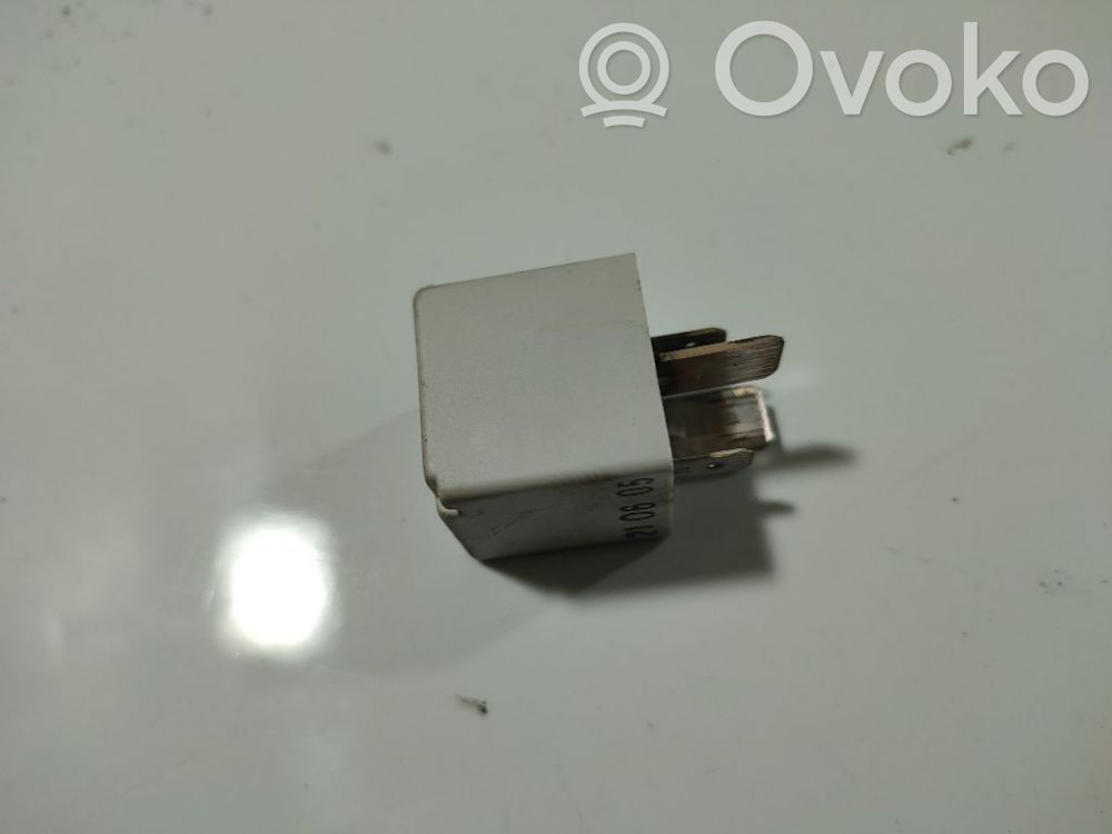 Altri relè   8E0951253,8E0951253,8E0951253