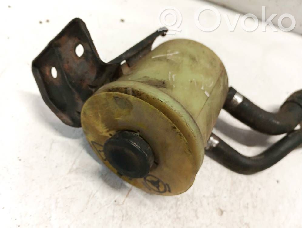 Ohjaustehostimen nestesäiliö   QFX100140,QFX100140