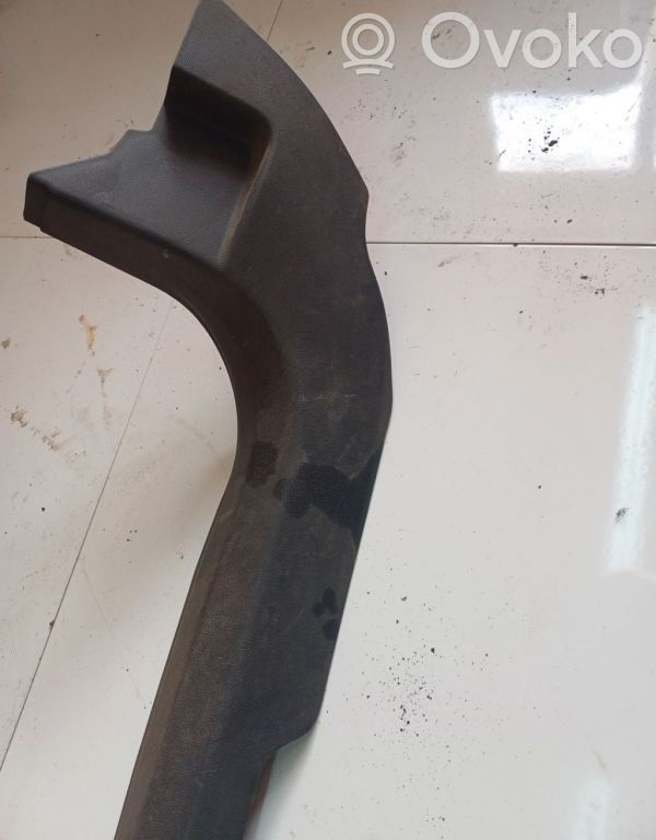 Opel Astra H Garniture marche-pieds avant