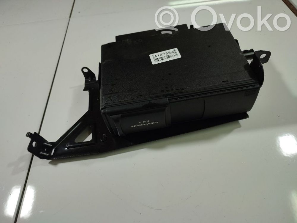 Porsche Cayenne (9PA) Schimbător CD/DVD 