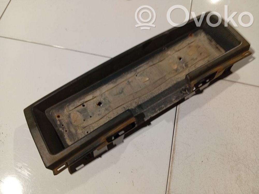Éclairage de plaque d'immatriculation   8A9853465,8A9853465,8A9853465