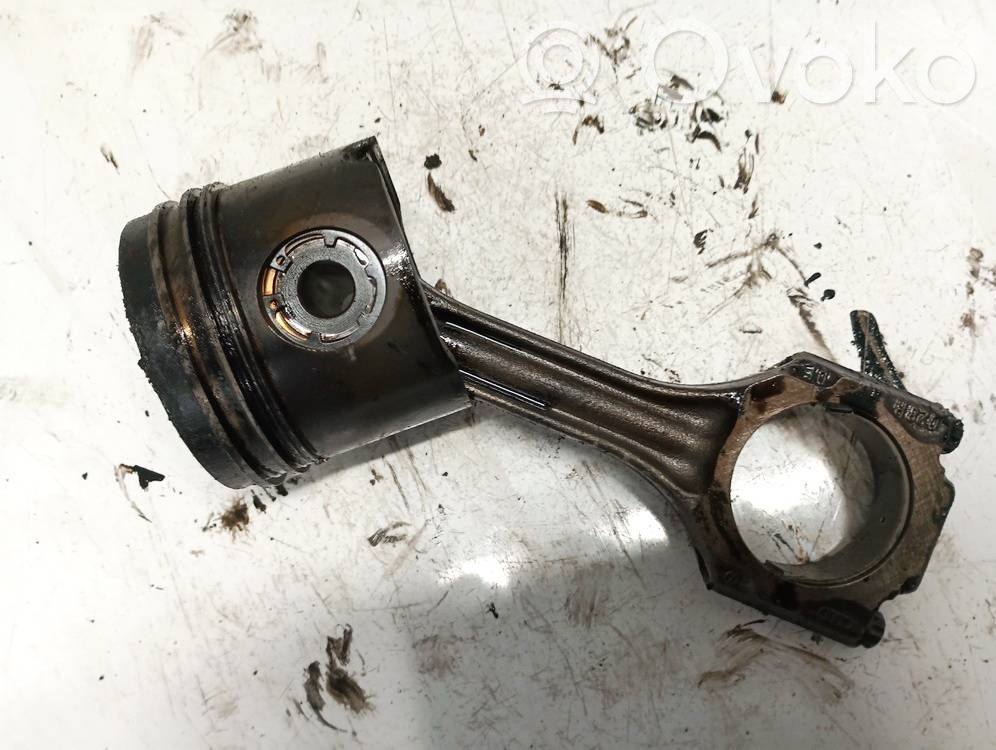 Piston avec bielle   028H,028H